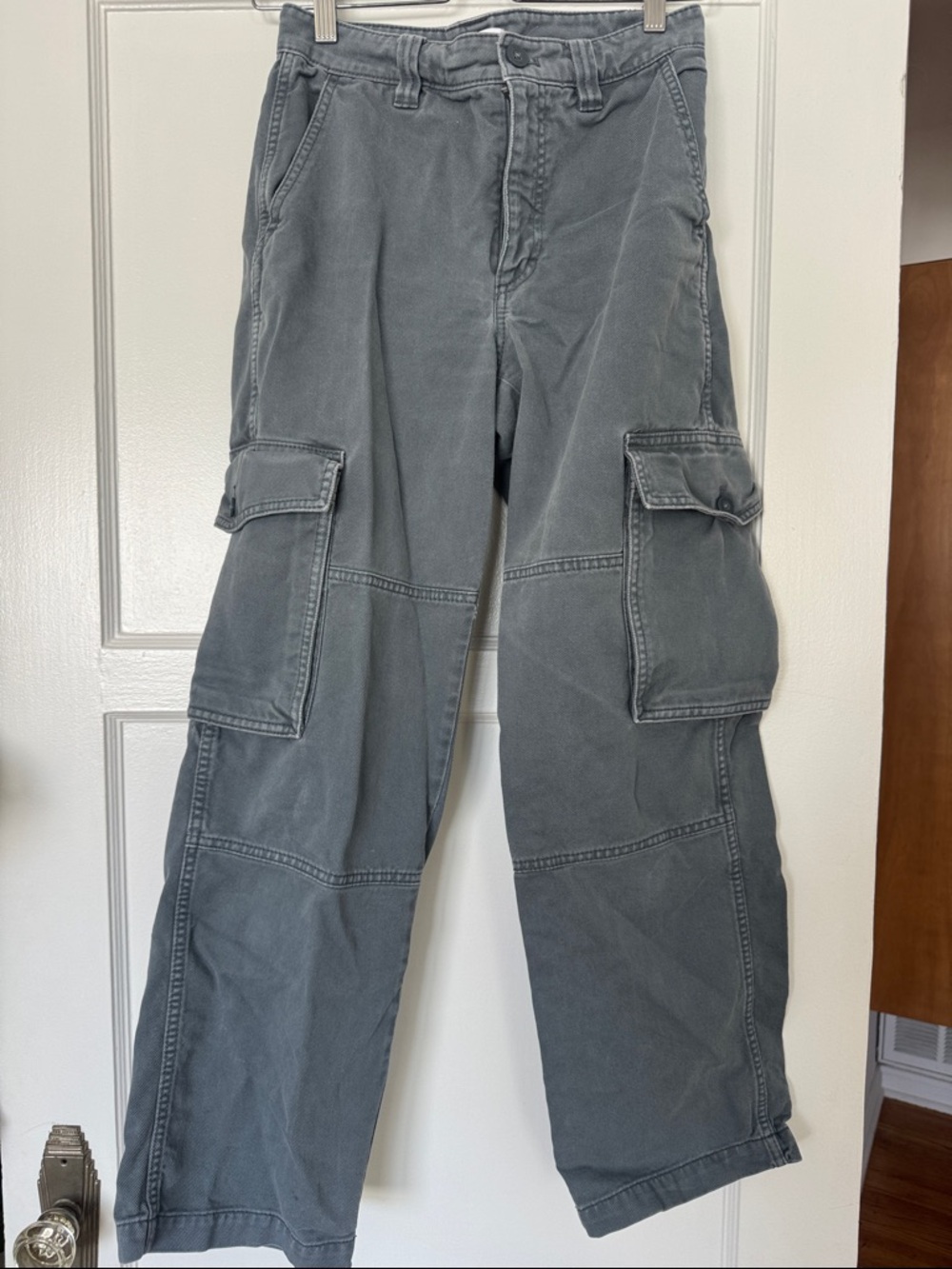 Aritzia TNA Cargo Pants